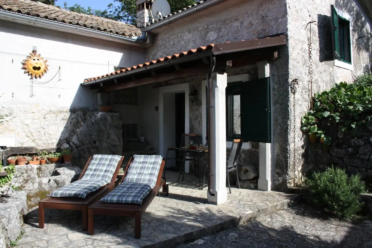 Casa de Férias Romantisches Steinhaus Lavanda Im Cottage Filipasi Mošćenička Draga