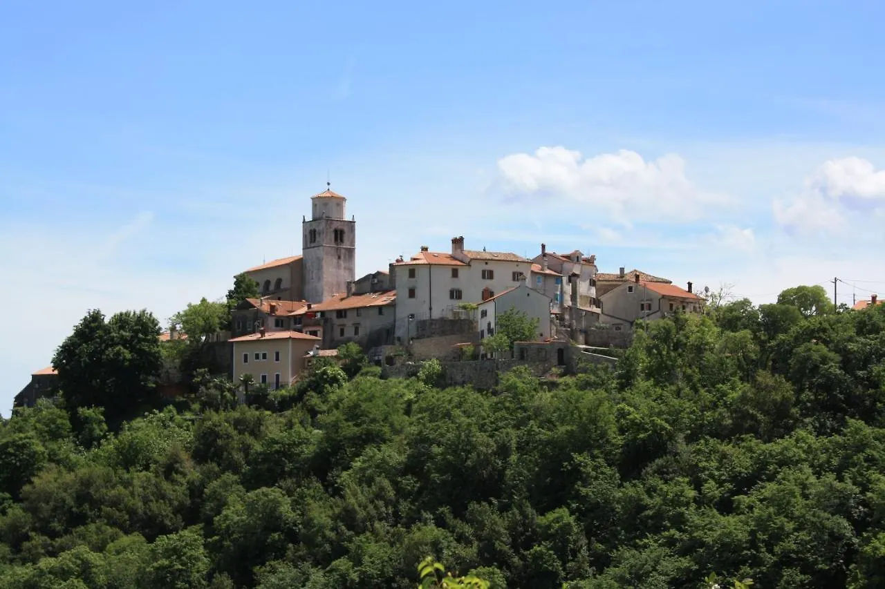 Casa de Férias Romantisches Steinhaus Lavanda Im Cottage Filipasi Mošćenička Draga Croácia